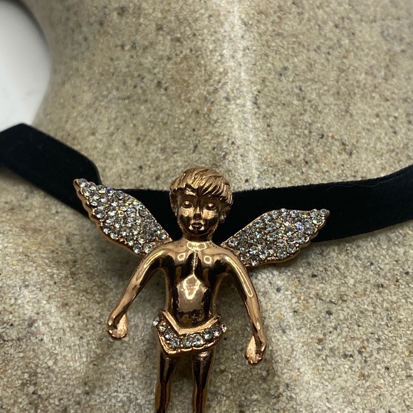 Vintage Guardian Angel Cherub Velvet Choker Necklace - Picture 3 of 8